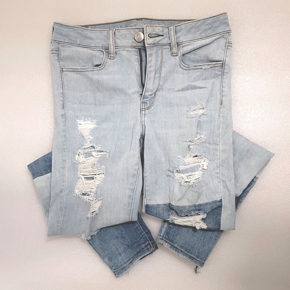 MULTICOLOR PATCH RIPPED JEANS